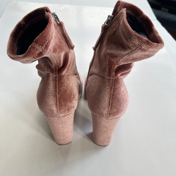 Steve Madden Edit Pink Suede Boots Chunky Heel‎ Womens Size 7.5M Ankle Booties - Picture 5 of 8